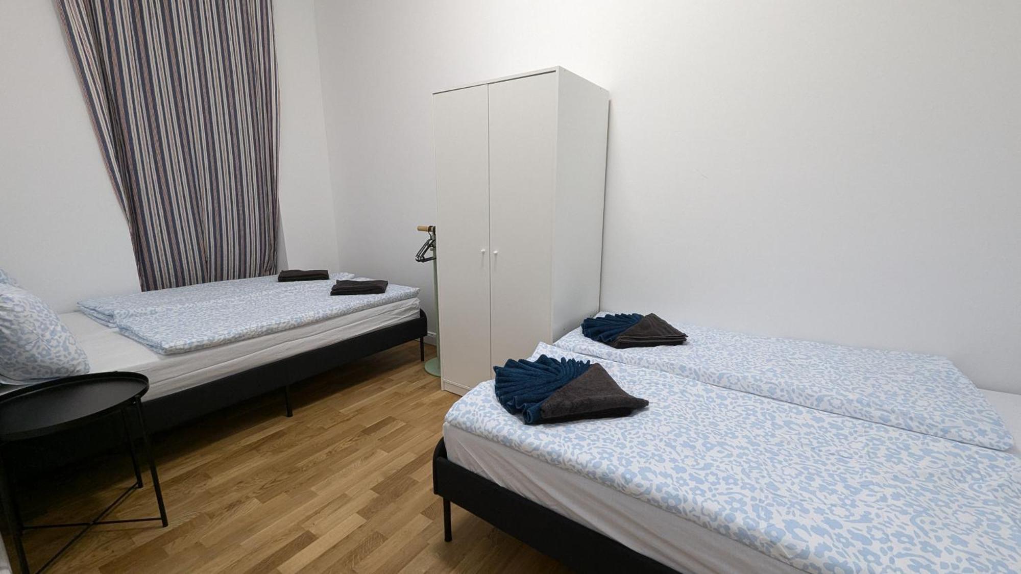 Spacious In A Lively Area Wien